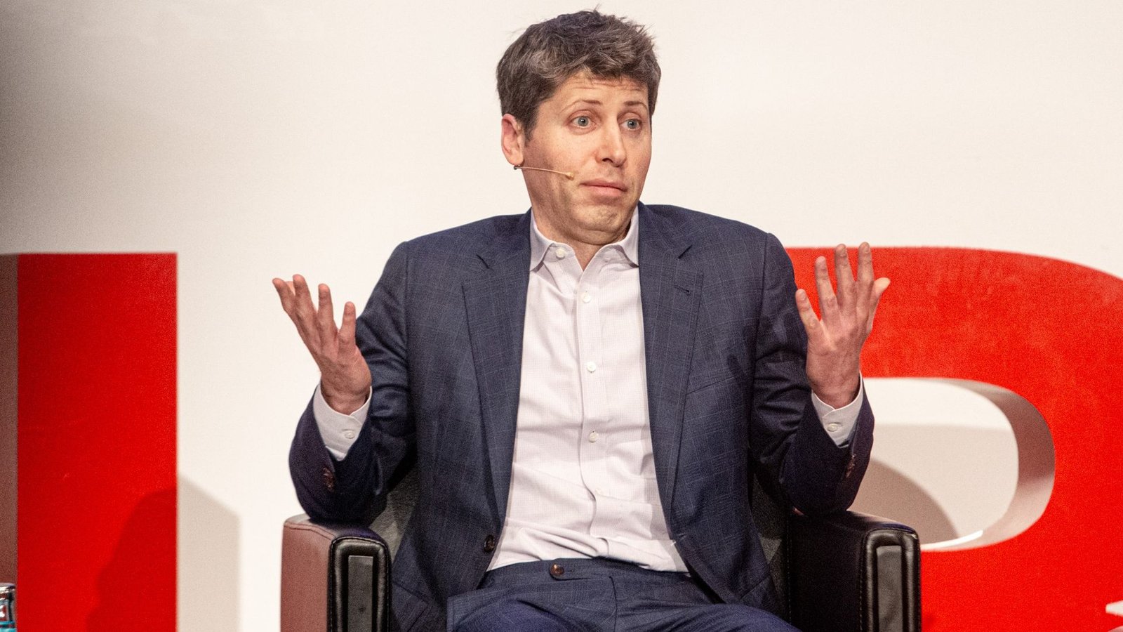 Silicon Valley Executives Keep Serving Up Hilarious and Bizarre Artificial Intelligence Quotes